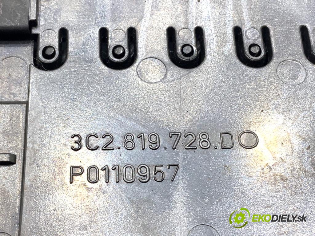 VW PASSAT B6 sedan 2005 110 kW 2.0 FSI 1984 mří topení přední část 3C1819728
