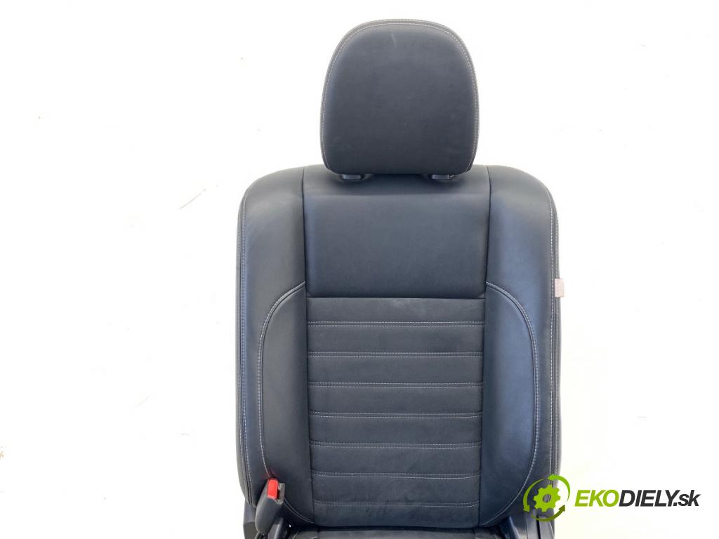 MITSUBISHI OUTLANDER III SUV 2015 89 kW 2.0 Hybrid 4WD (GG2W) 1998 Sedadlo ľavy predný