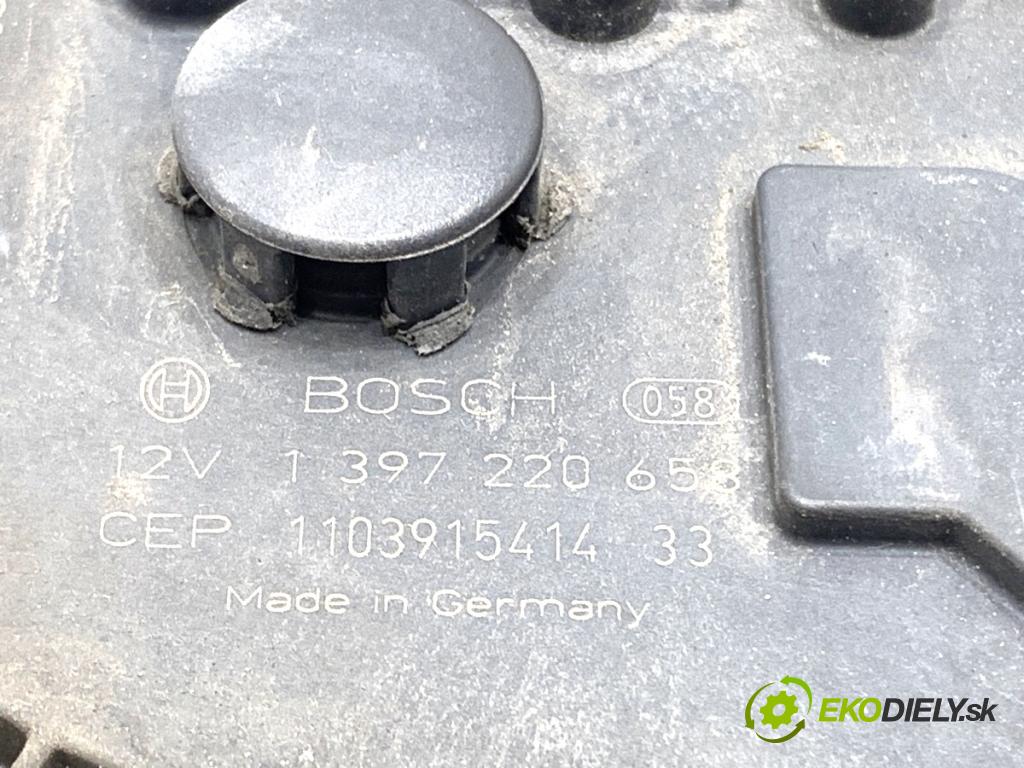 SKODA SUPERB II Kombi 2011 103 kW 2.0 TDI 1968 Mechanizmus stieračov predný 3T1955023 3T1955119A (Motorček stieračov predný)