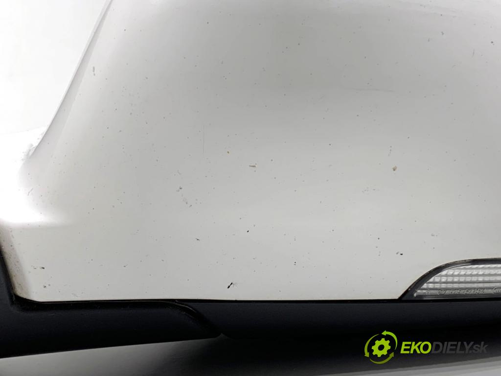 SKODA SUPERB II Kombi 2011 103 kW 2.0 TDI 1968 Spätné zrkadlo ľavy