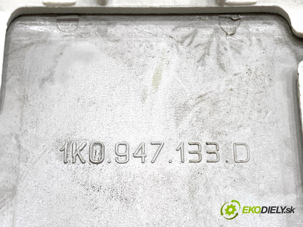 SKODA SUPERB II Kombi 2011 103 kW 2.0 TDI 1968 Svetlo stropné 1K0947133D