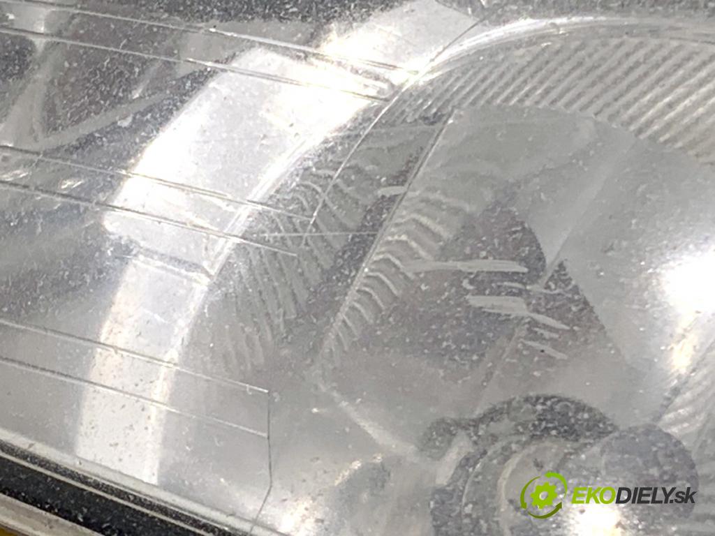 SKODA SUPERB II Kombi 2011 103 kW 2.0 TDI 1968 Hmlové svetlo, hmlovka ľavy predný 3T0941699A