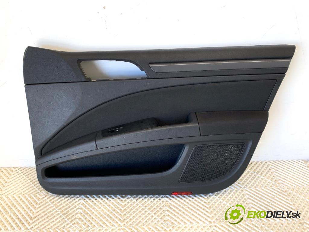 SKODA SUPERB II Kombi 2011 103 kW 2.0 TDI 1968 čalúnenie Dvere pravy predný 