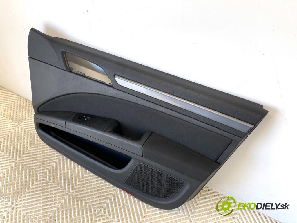 SKODA SUPERB II Kombi 2011 103 kW 2.0 TDI 1968 čalúnenie Dvere pravy predný