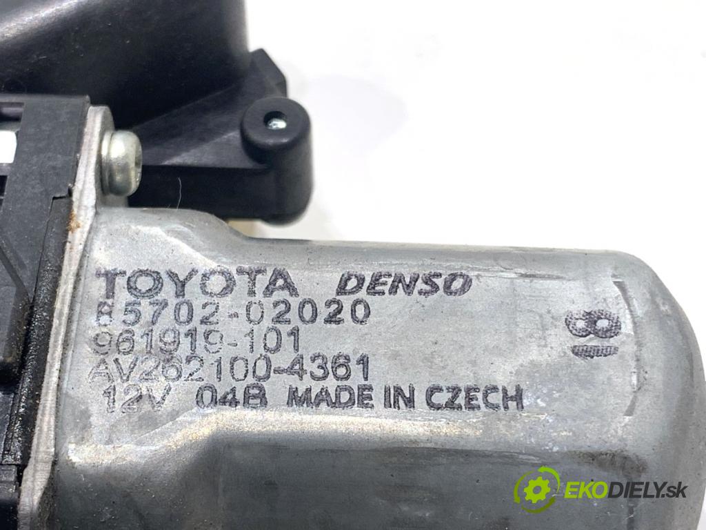 TOYOTA AVENSIS T27 Kombi 2018 108 kW 1.8 (ZRT271_) 1798 mechanismus okna levý přední část 85702-02020