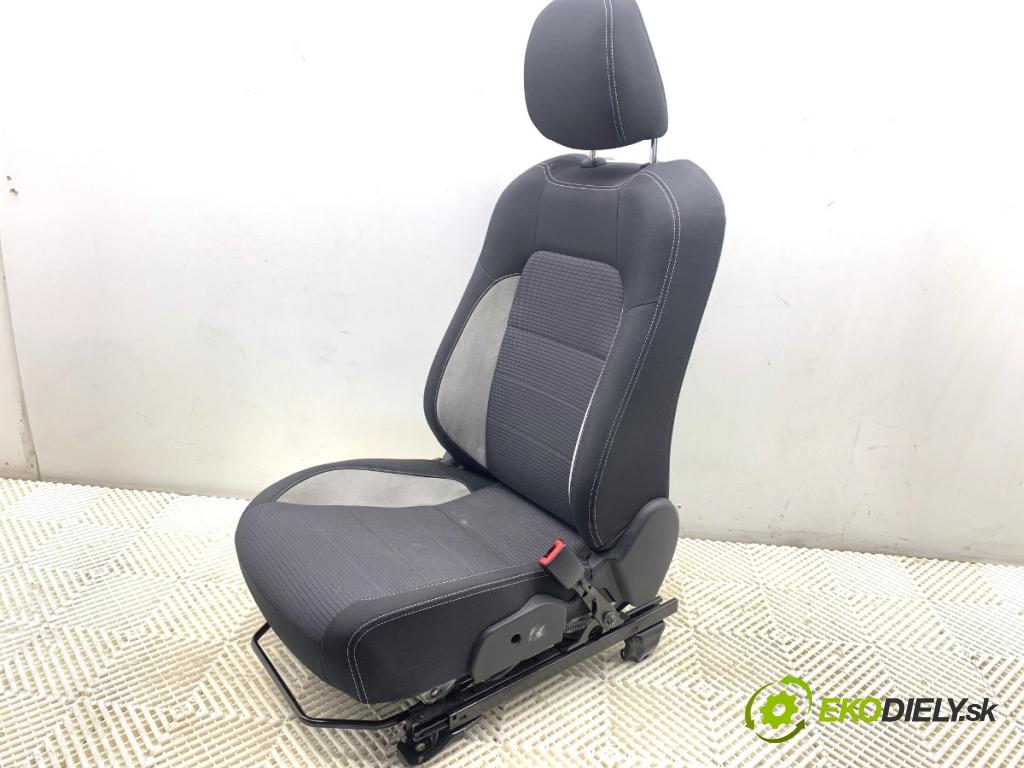 TOYOTA AVENSIS T27 Kombi 2018 108 kW 1.8 (ZRT271_) 1798 Sedadlo pravy predný