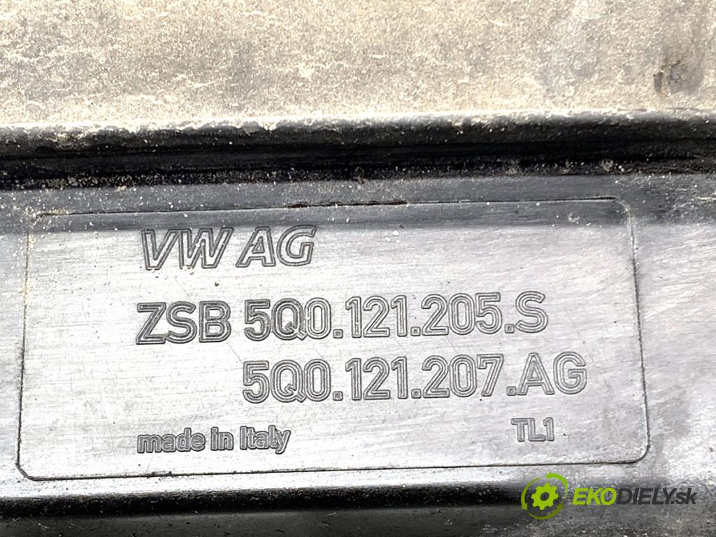 SKODA OCTAVIA III Kombi 2016 110 kW 1.4 TSI 1395 Ventilátor chladiča 5Q0121205S (Ventilátor)