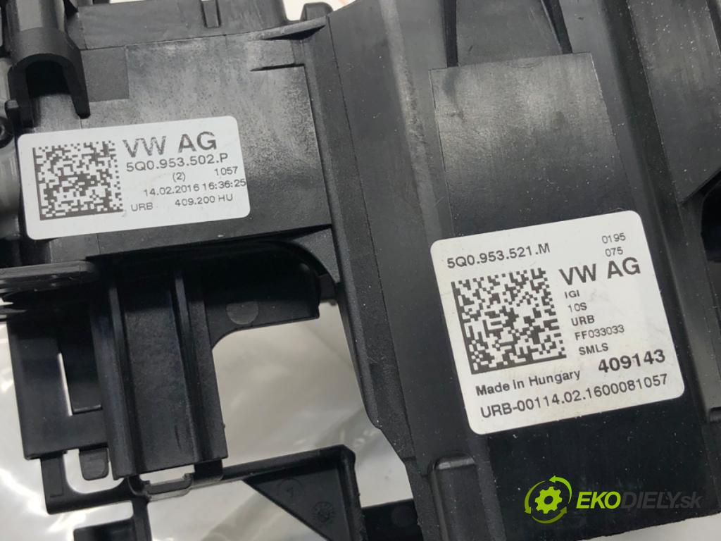 SKODA OCTAVIA III Kombi 2016 110 kW 1.4 TSI 1395 Prepínač kombinovaný 5Q0953521M (Prepínacie páčky pod volantom)