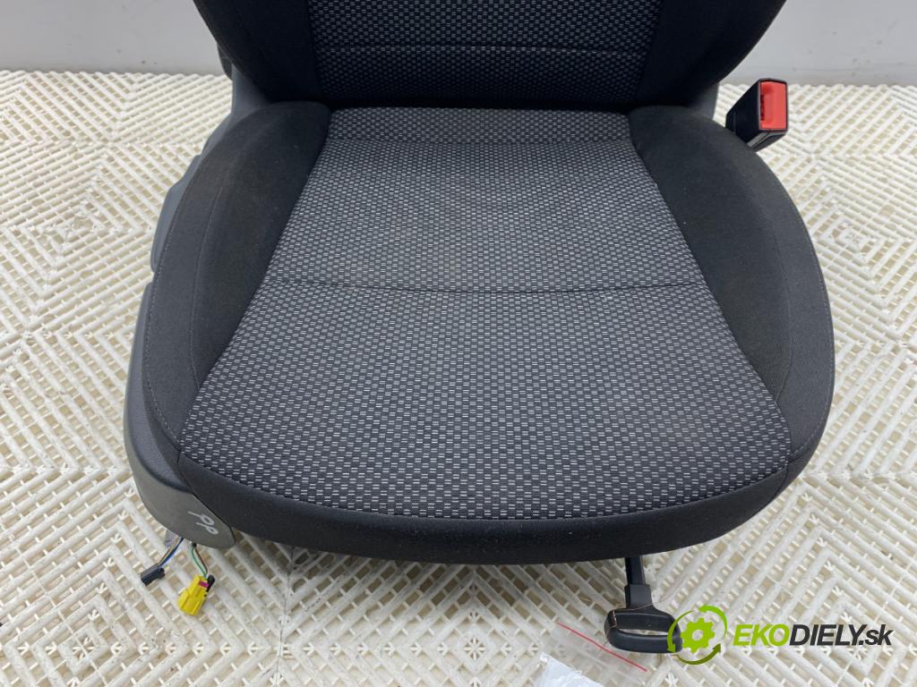 SKODA OCTAVIA III Kombi 2016 110 kW 1.4 TSI 1395 Sedadlo pravy predný