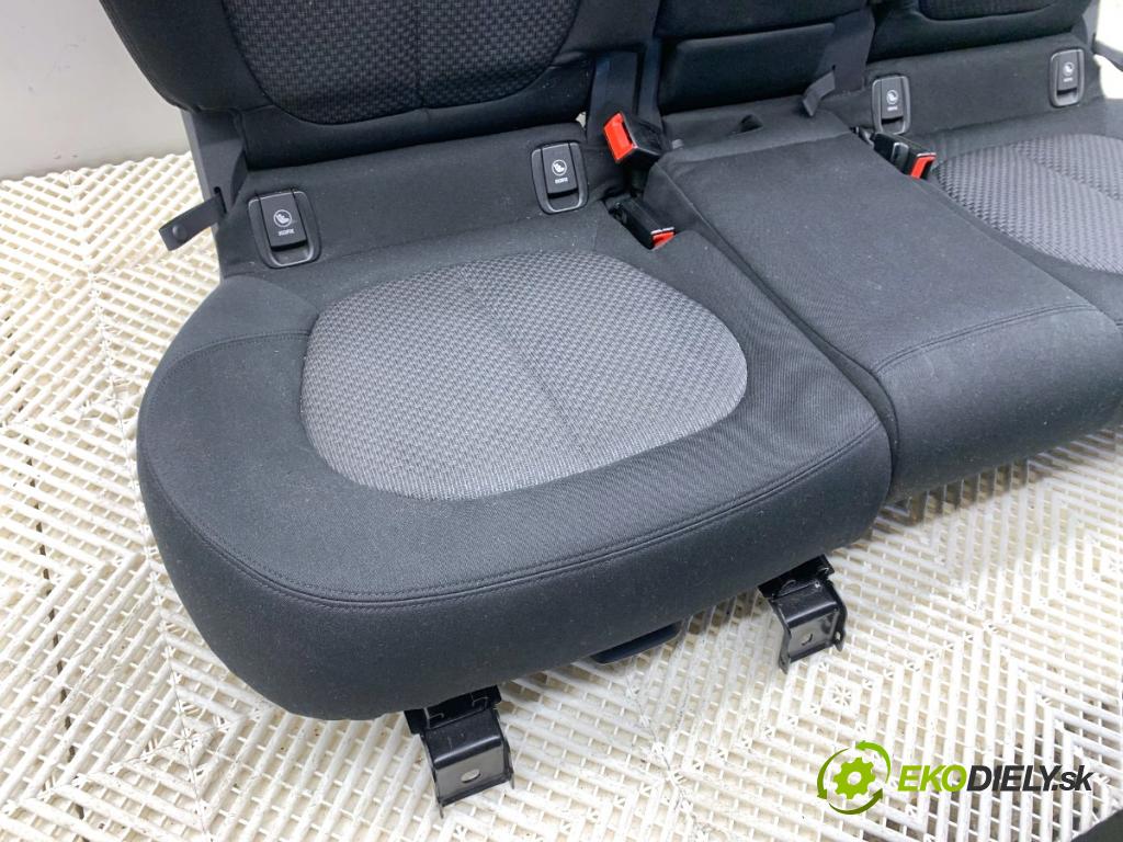 BMW F45 nadwozie wielkoprzestrzenne (MPV) 2016 110 kW 218 d 1995 Sedadlo druhý rad