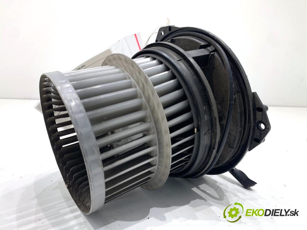 TOYOTA COROLLA E21 Kombi 2019 72 kW 1.8 Hybrid (ZWE211) 1798 ventilátor kúrenia 