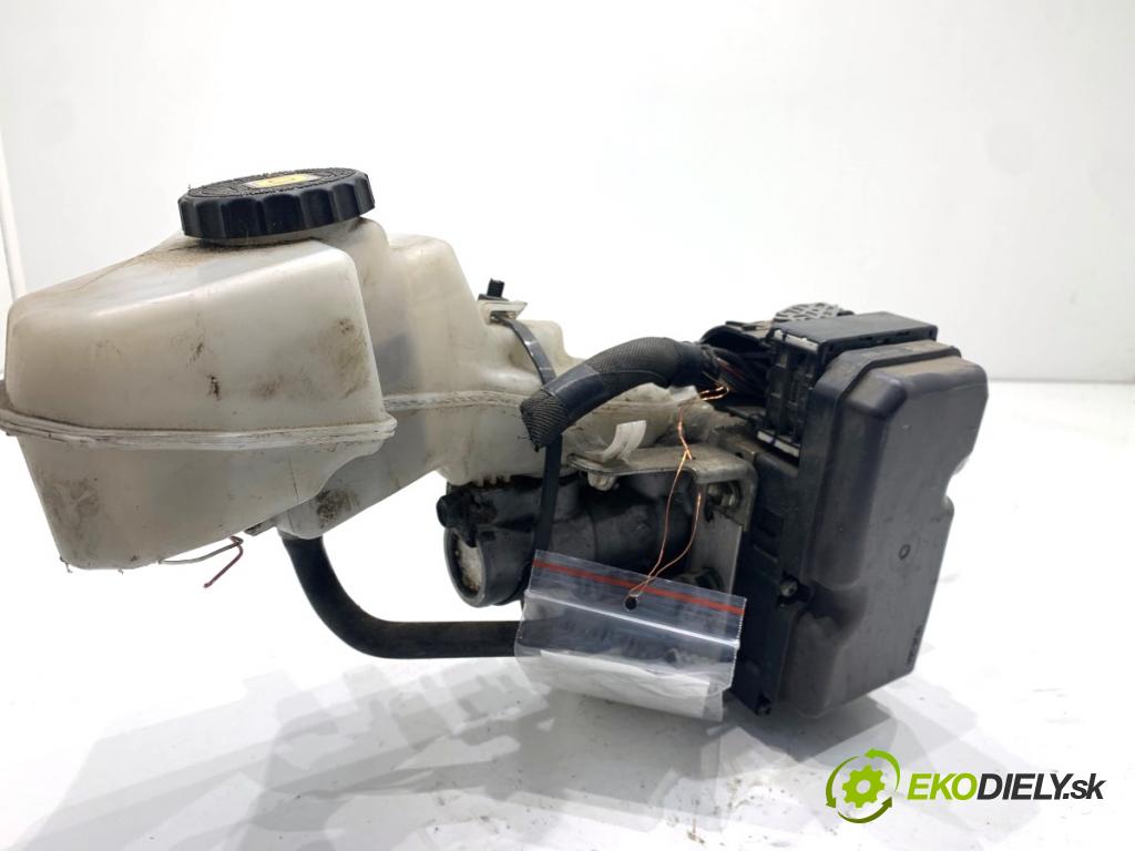 TOYOTA COROLLA E21 Kombi 2019 72 kW 1.8 Hybrid (ZWE211) 1798 posilovač bŕzd