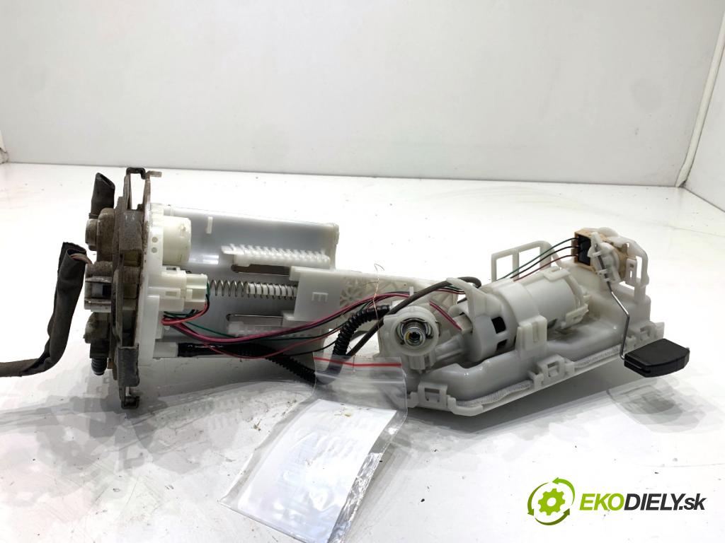 TOYOTA COROLLA E21 Kombi 2019 72 kW 1.8 Hybrid (ZWE211) 1798 pumpa paliva 77020-02C21