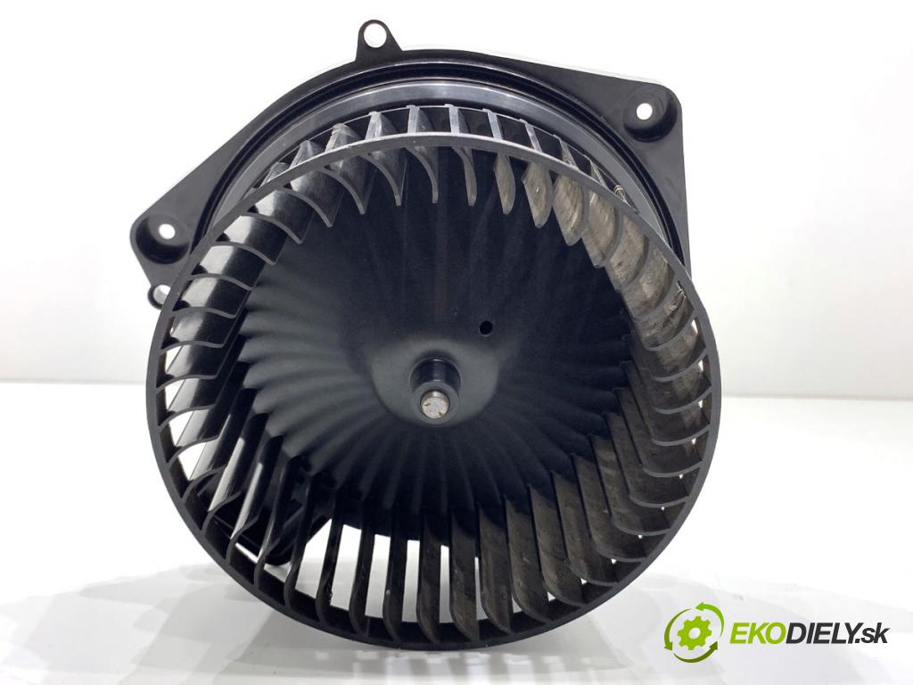BMW G21 Kombi 2021 140 kW 320 d Mild-Hybrid 1995 ventilátor kúrenia T470307