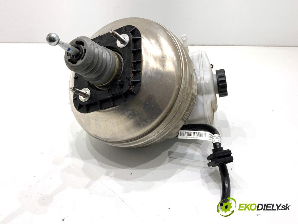 BMW G21 Kombi 2021 140 kW 320 d Mild-Hybrid 1995 Posilovač bŕzd 6879423