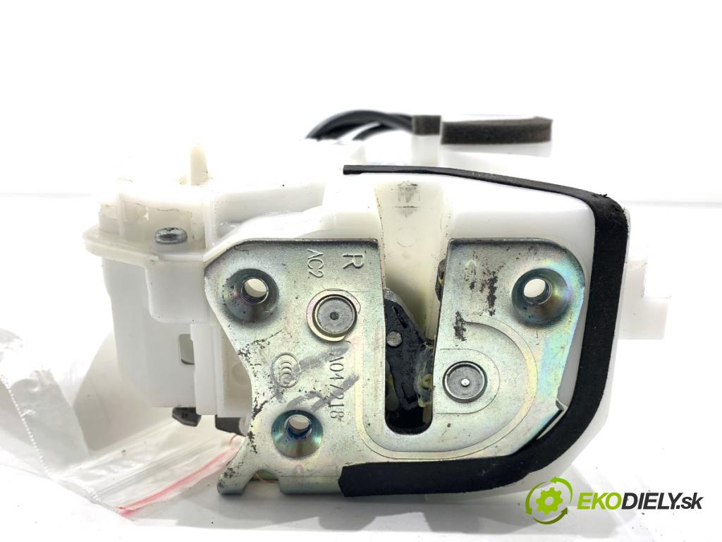 MITSUBISHI OUTLANDER III SUV 2015 89 kW 2.0 Hybrid 4WD (GG2W) 1998 zámok Dvere pravy zad