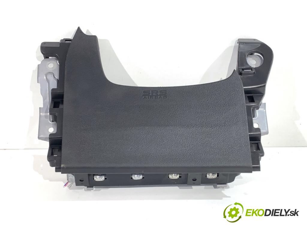 MITSUBISHI OUTLANDER III SUV 2015 89 kW 2.0 Hybrid 4WD (GG2W) 1998 AirBag koleno: 7030A-31653