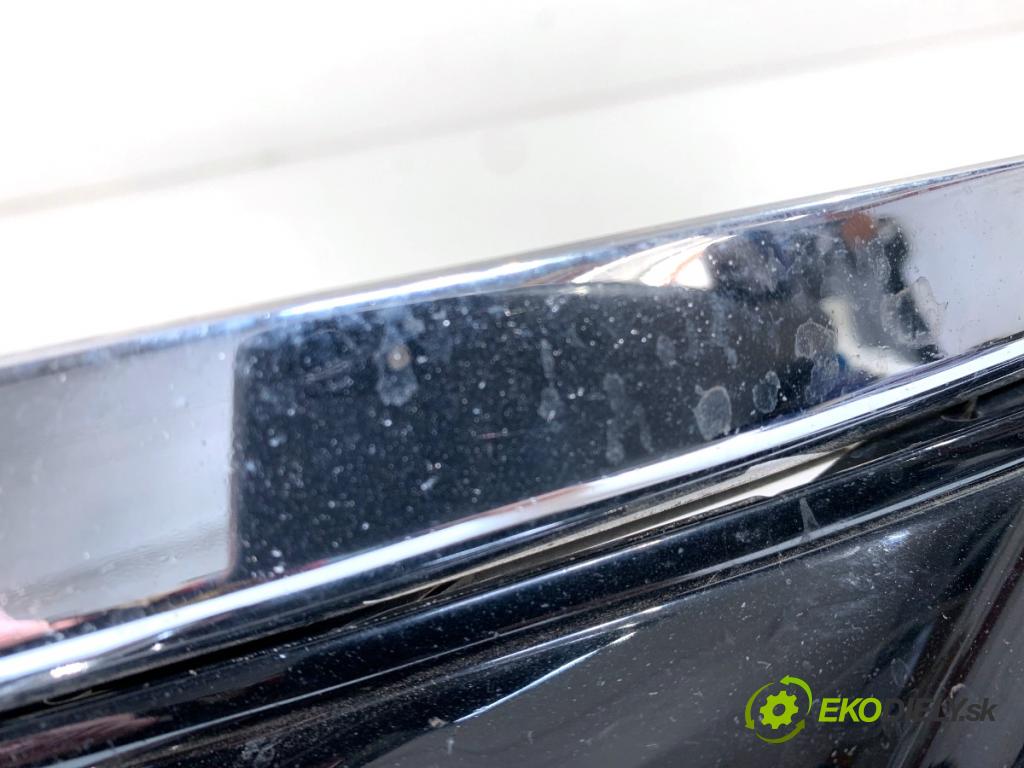 MITSUBISHI OUTLANDER III SUV 2015 89 kW 2.0 Hybrid 4WD (GG2W) 1998 Mriežky halogénu, hmlovky pravá 6407A144