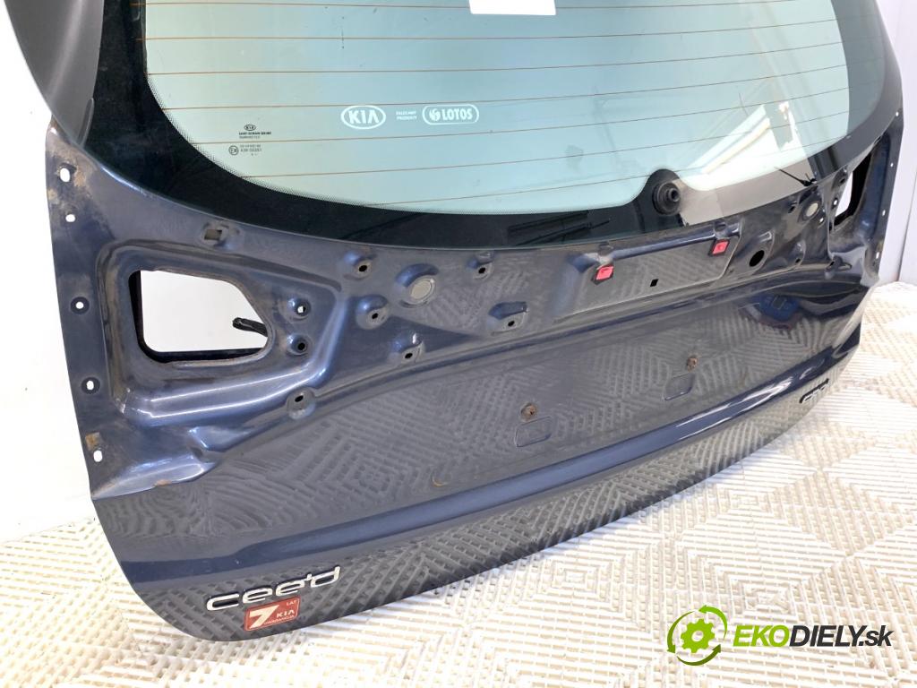 KIA CEED Kombi 2015 81 kW 1.6 CRDi 110 1582 kapota zad D7