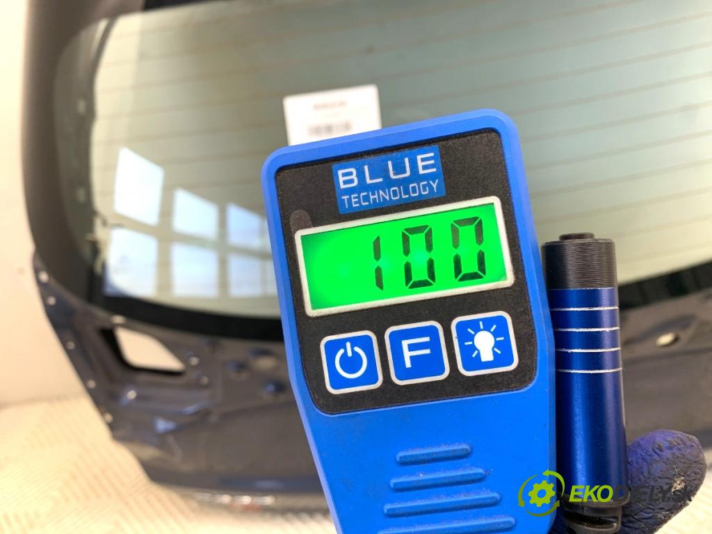 KIA CEED Kombi 2015 81 kW 1.6 CRDi 110 1582 kapota zad D7
