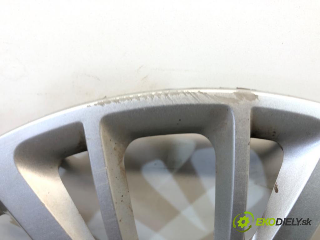 KIA CEED Kombi 2015 81 kW 1.6 CRDi 110 1582 puklica 15