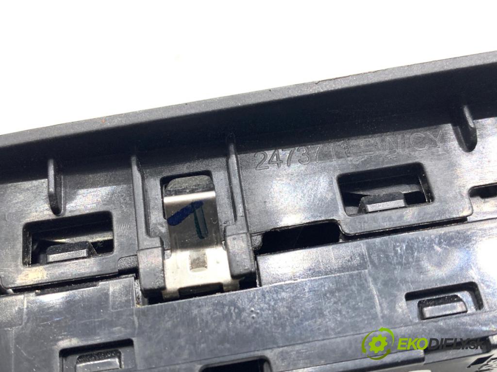 BMW F45 nadwozie wielkoprzestrzenne (MPV) 2016 110 kW 218 d 1995 Prepínač okien 9362116 (Prepínacie páčky pod volantom)
