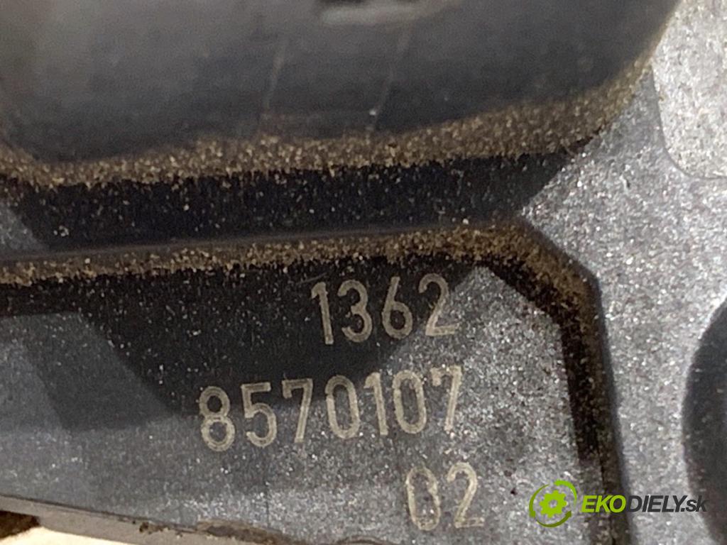 BMW F45 nadwozie wielkoprzestrzenne (MPV) 2016 110 kW 218 d 1995 Váha vzduchu 8570107 (Váha vzduchu)