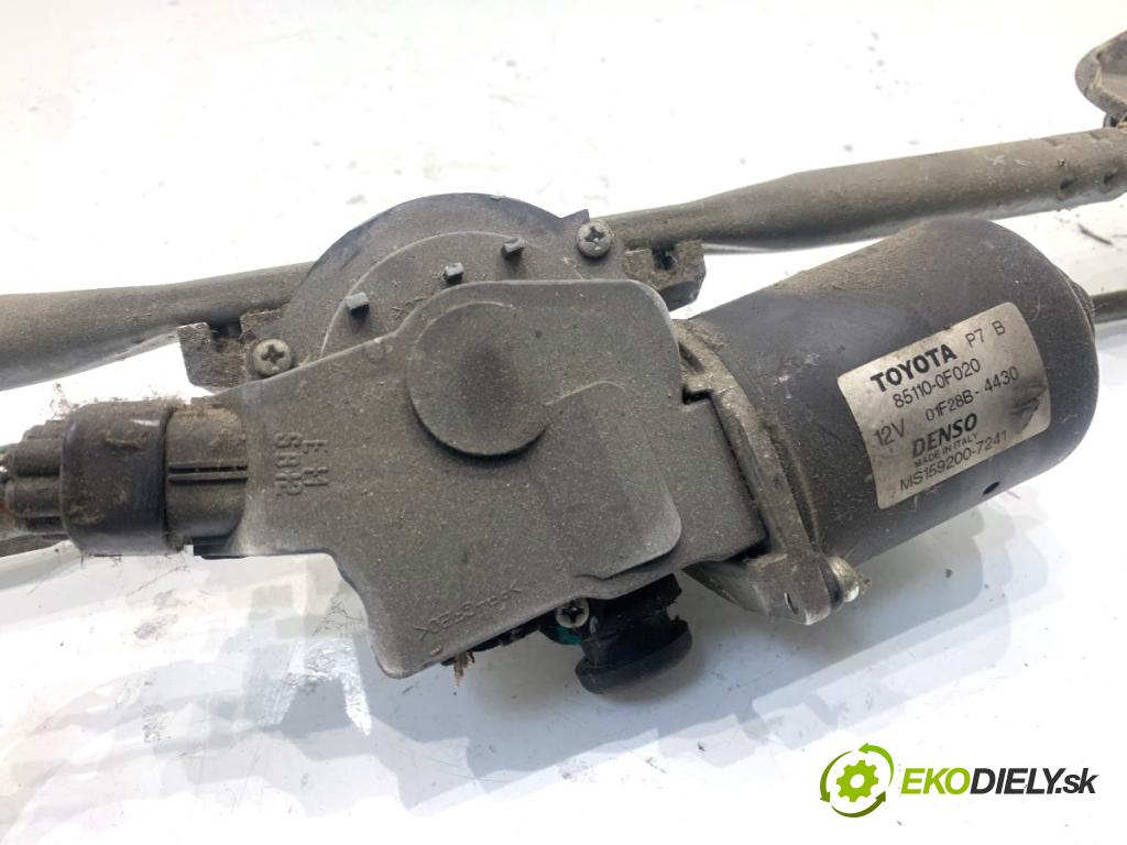 TOYOTA COROLLA E13 nadwozie wielkoprzestrzenne (MPV) 2004 81 kW 1.6 (ZNR10_) 1598 Mechanizmus stieračov predný 85110-0F020 (Motorček stieračov predný)