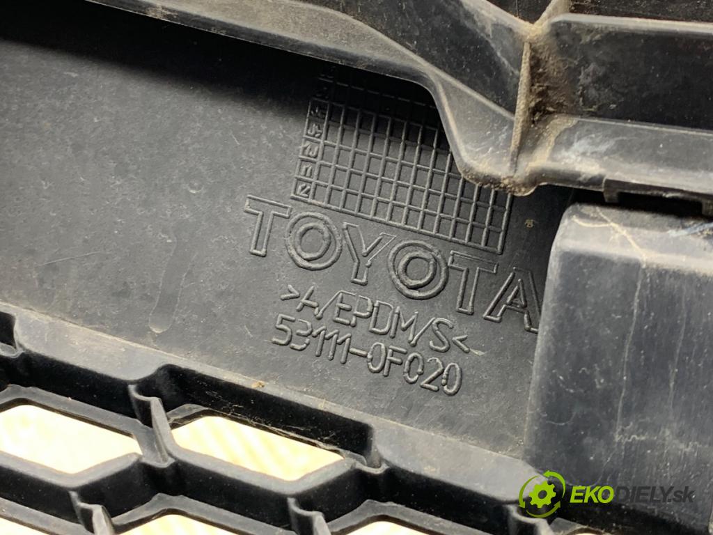 TOYOTA COROLLA E13 nadwozie wielkoprzestrzenne (MPV) 2004 81 kW 1.6 (ZNR10_) 1598 Mriežka maska 53111-0F020 (Mriežka predná (maska chladiča))