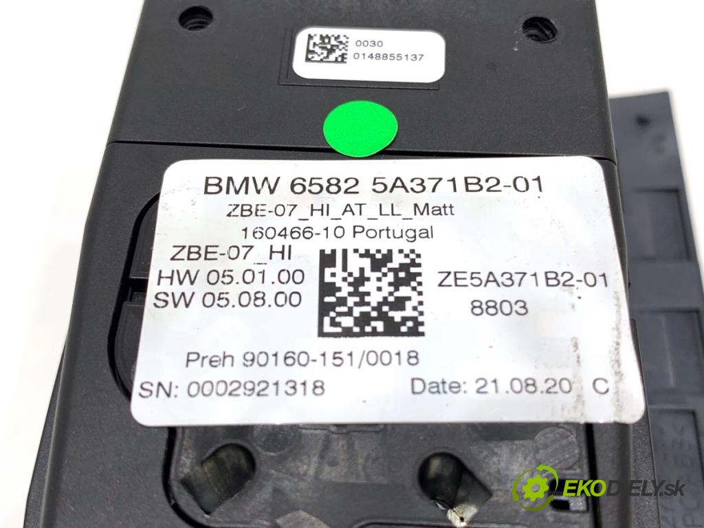 BMW G21 Kombi 2021 140 kW 320 d Mild-Hybrid 1995 Panel násada, držadlo IDRIVE 5A371B2
