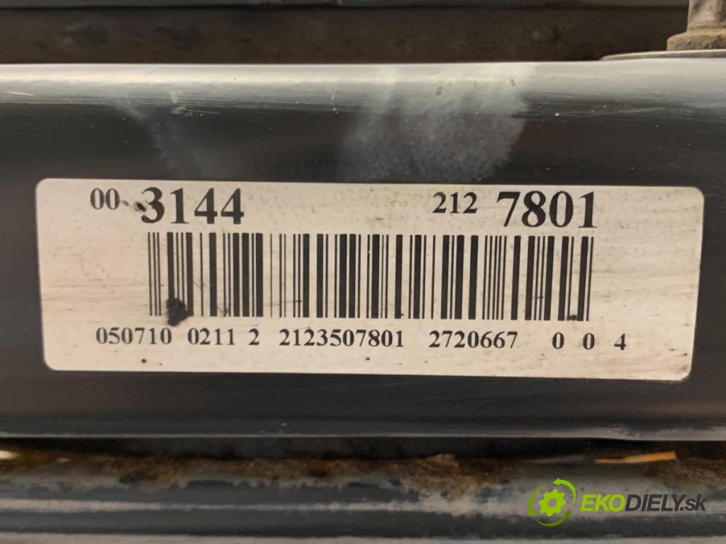 MERCEDES-BENZ S212 Kombi 2010 170 kW E 350 CDI (212.225) 2987 Výstuha zad