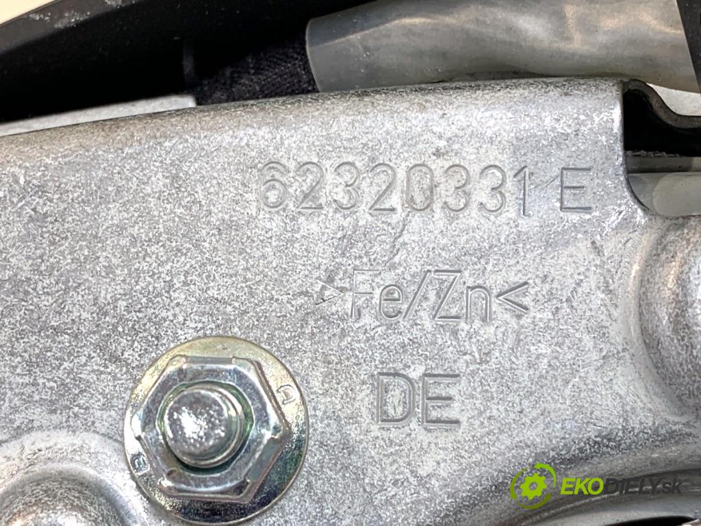 MERCEDES-BENZ S212 Kombi 2010 170 kW E 350 CDI (212.225) 2987 AirBag volantu  (Airbag)