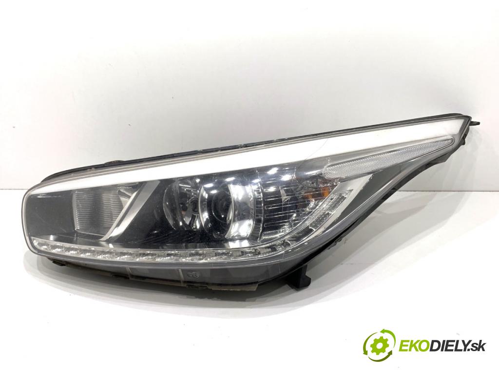KIA CEED Kombi 2015 81 kW 1.6 CRDi 110 1582 světlomet levý přední část 92101-A2220