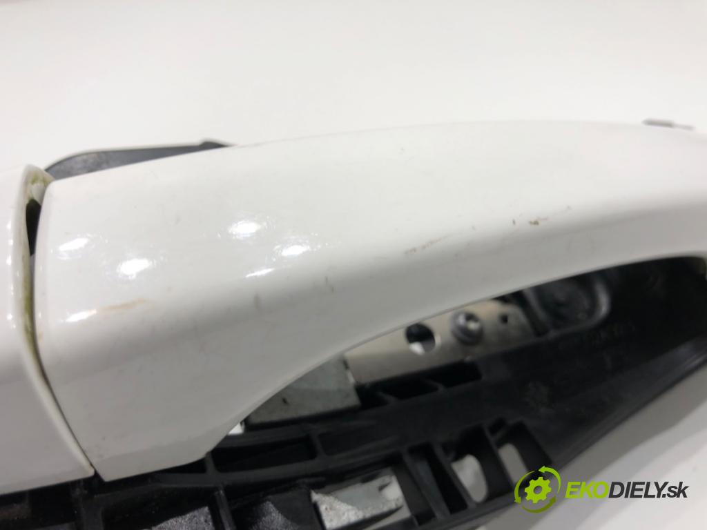 CITROEN C4 PICASSO II nadwozie wielkoprzestrzenne (MPV) 2018 88 kW 1.6 BlueHDi 120 1560 Kľučka vonkajšia ľavy predný