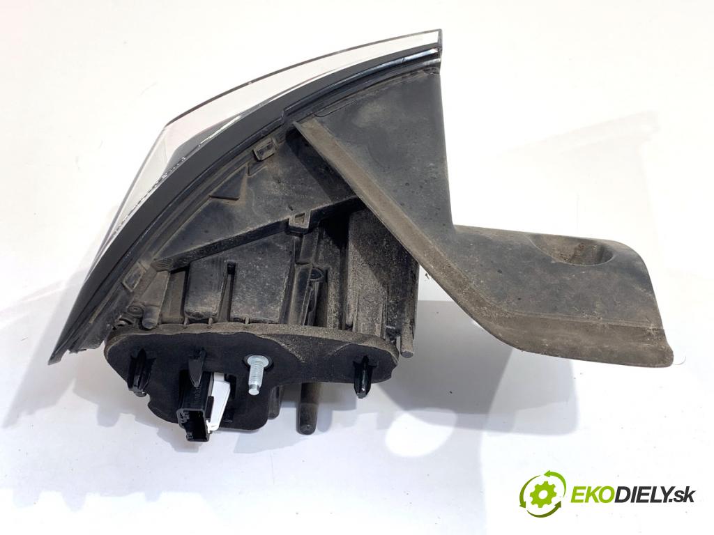 OPEL MOKKA SUV 2022 96 kW 1.2 (76) 1199 Svetlo pravy zad 9833721980