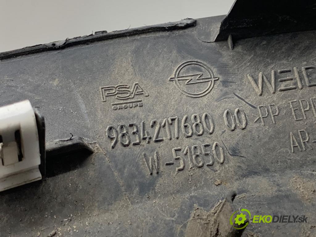OPEL MOKKA SUV 2022 96 kW 1.2 (76) 1199 lišta blatníka zadní část pravá 9834217680 (Lišta)