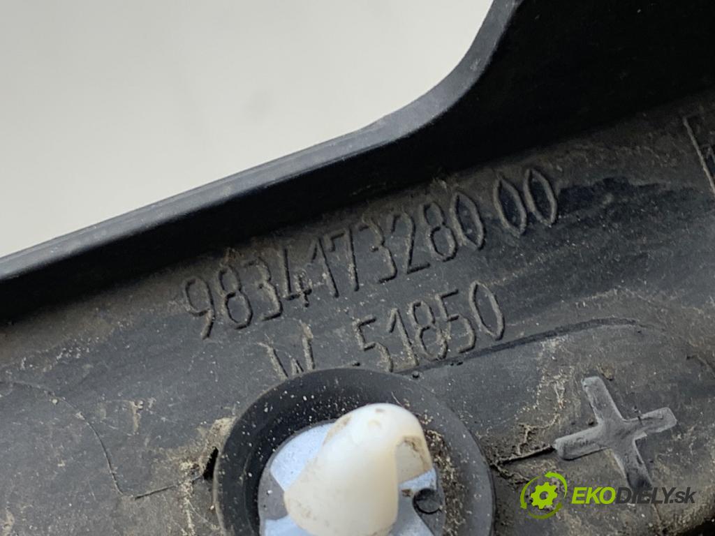 OPEL MOKKA SUV 2022 96 kW 1.2 (76) 1199 lišta blatníka přední část pravá 9834173280