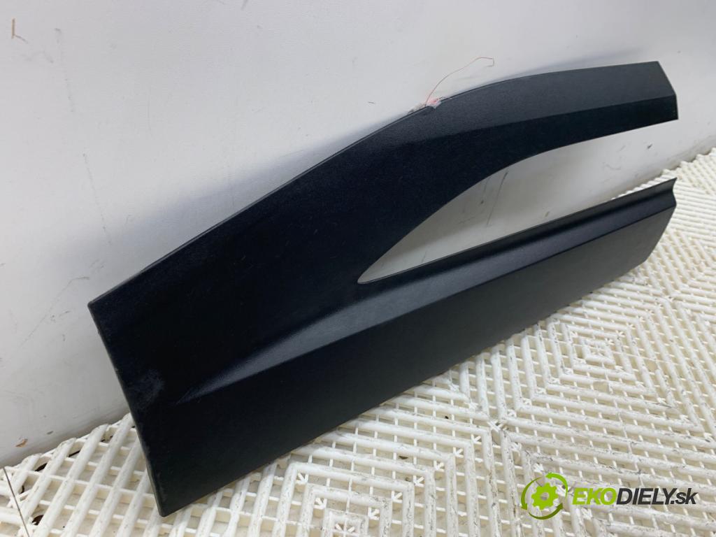 OPEL MOKKA SUV 2022 96 kW 1.2 (76) 1199 Lišta Dvere pravy zad 9841010780