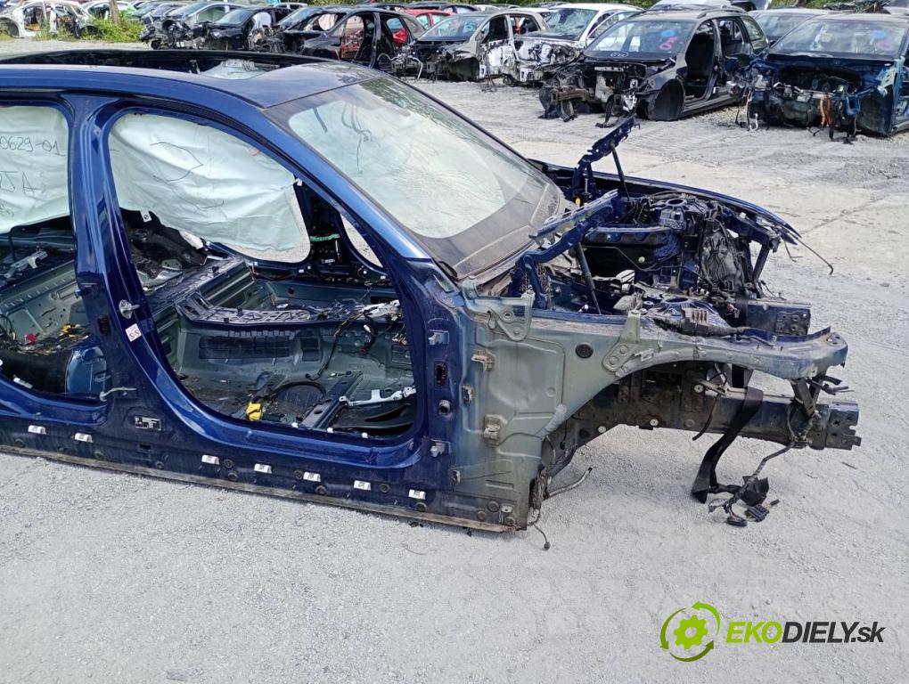 BMW G21 Kombi 2021 140 kW 320 d Mild-Hybrid 1995 karoséria ČTVRŤÁK: Blatník prah strecha PODŁUŻNICA