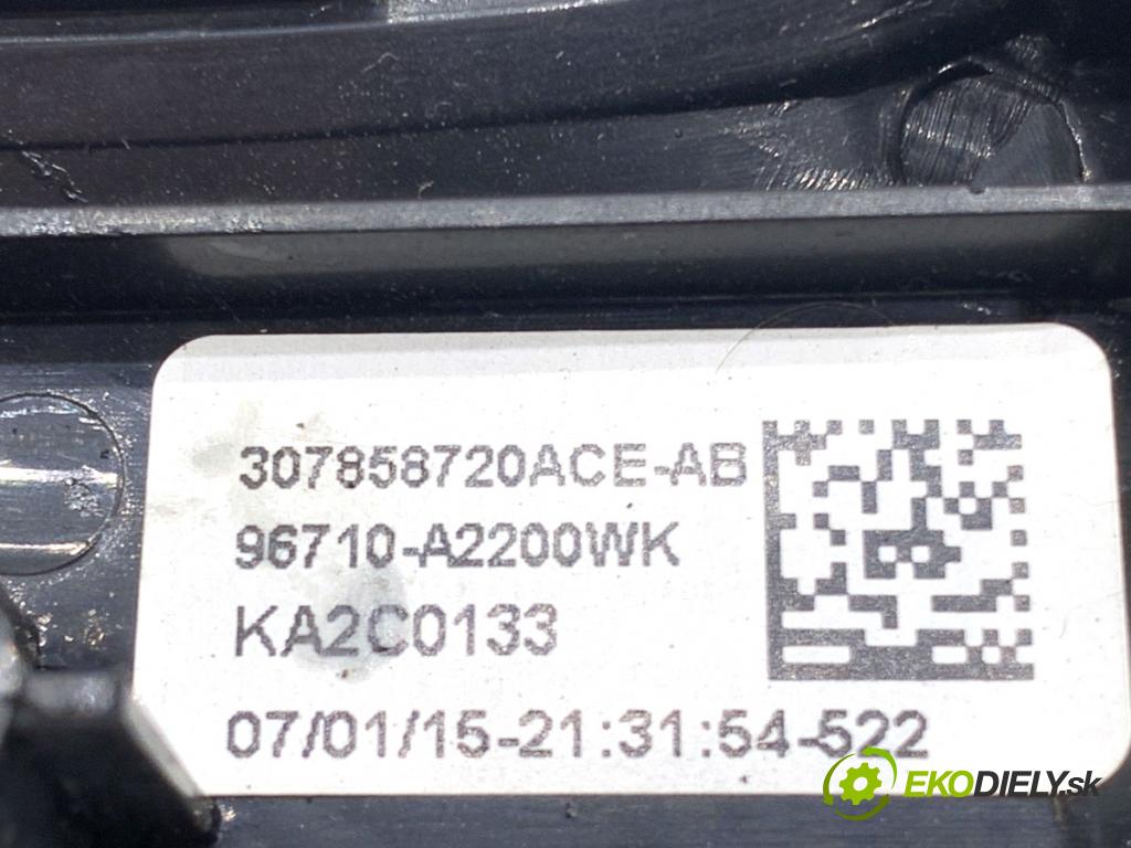 KIA CEED Kombi 2015 81 kW 1.6 CRDi 110 1582 SPÍNAČE: volantu 96710-A2200WK
