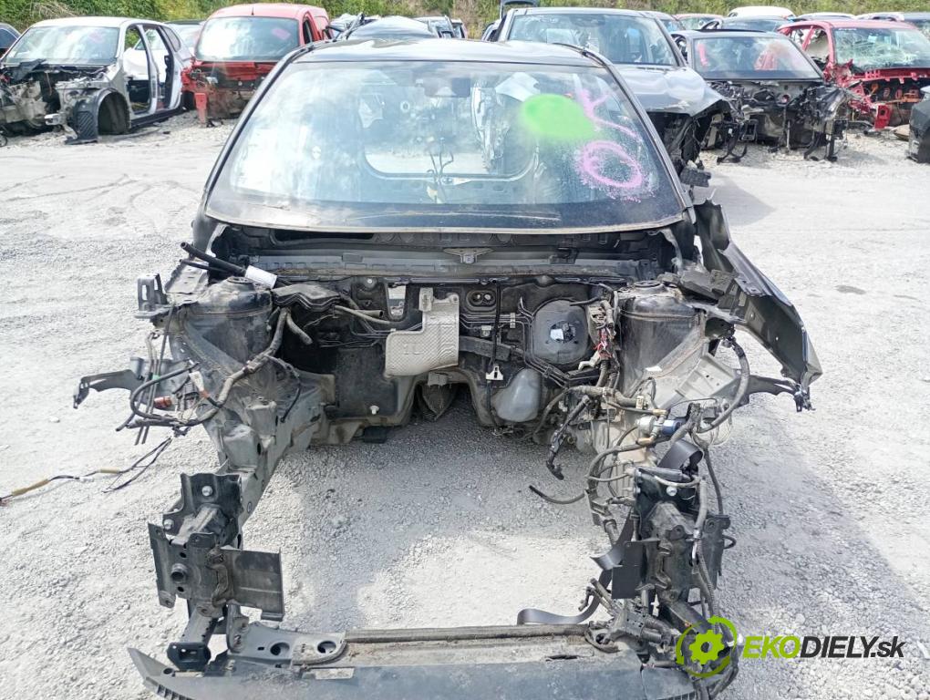 TOYOTA YARIS IV SUV 2022 68 kW 1.5 Hybrid (MXPJ10) 1490 karoséria ČTVRŤÁK: Blatník prah strecha PODŁUŻNICA