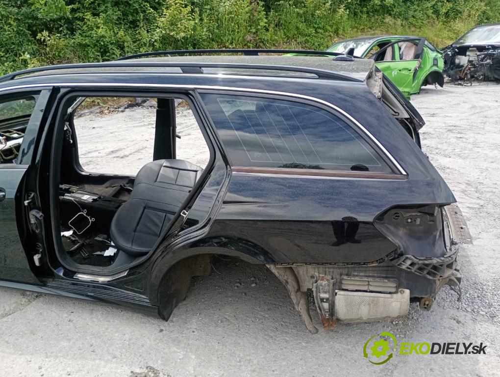 MERCEDES-BENZ S212 Kombi 2010 170 kW E 350 CDI (212.225) 2987 karoséria ČTVRŤÁK: Blatník prah strecha PODŁUŻNICA