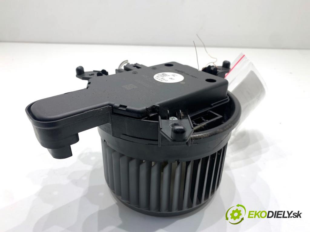 TOYOTA YARIS IV SUV 2022 68 kW 1.5 Hybrid (MXPJ10) 1490 ventilátor kúrenia 116360-8260