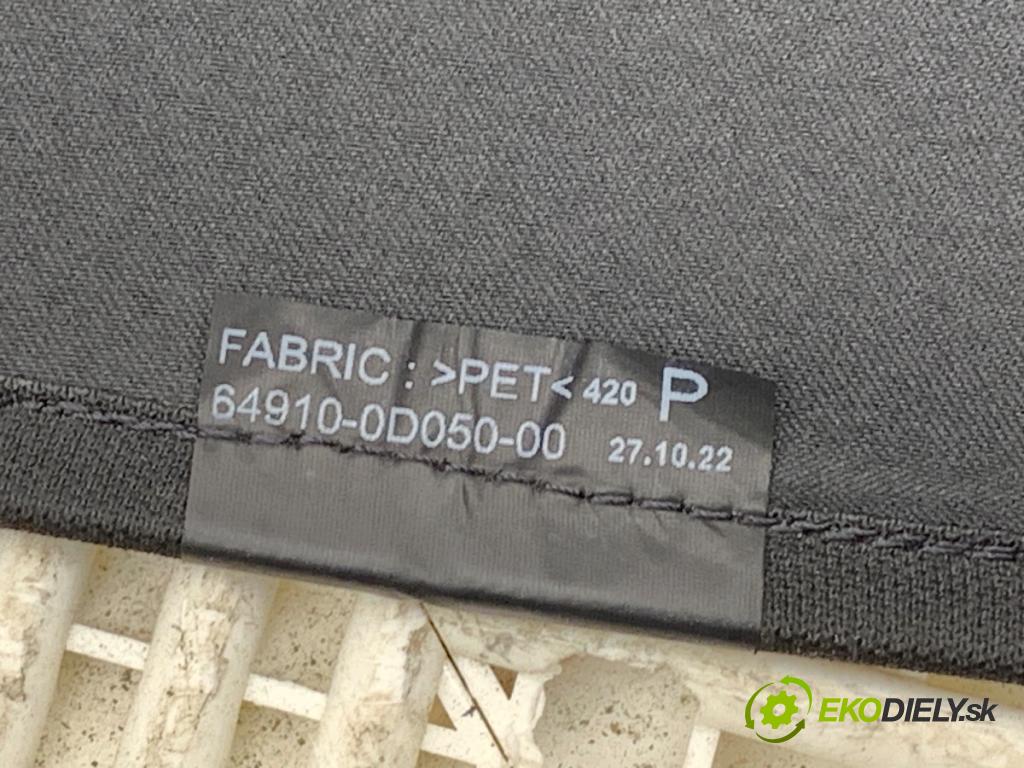TOYOTA YARIS IV SUV 2022 68 kW 1.5 Hybrid (MXPJ10) 1490 pláto zadní část