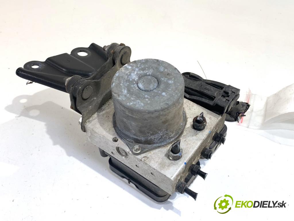 TOYOTA YARIS IV SUV 2022 68 kW 1.5 Hybrid (MXPJ10) 1490 Pumpa ABS 44540-0D860 (Pumpa ABS)