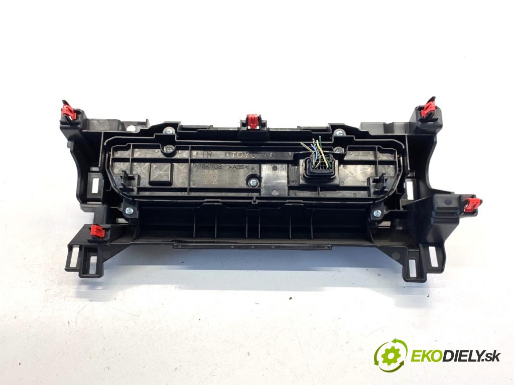 TOYOTA YARIS IV SUV 2022 68 kW 1.5 Hybrid (MXPJ10) 1490 Panel ovládania kúrenia 55900-0DC71 (Prepínacie páčky pod volantom)