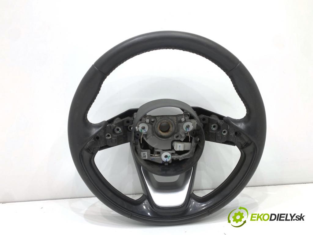 TOYOTA YARIS IV SUV 2022 68 kW 1.5 Hybrid (MXPJ10) 1490 volant  (Volant)
