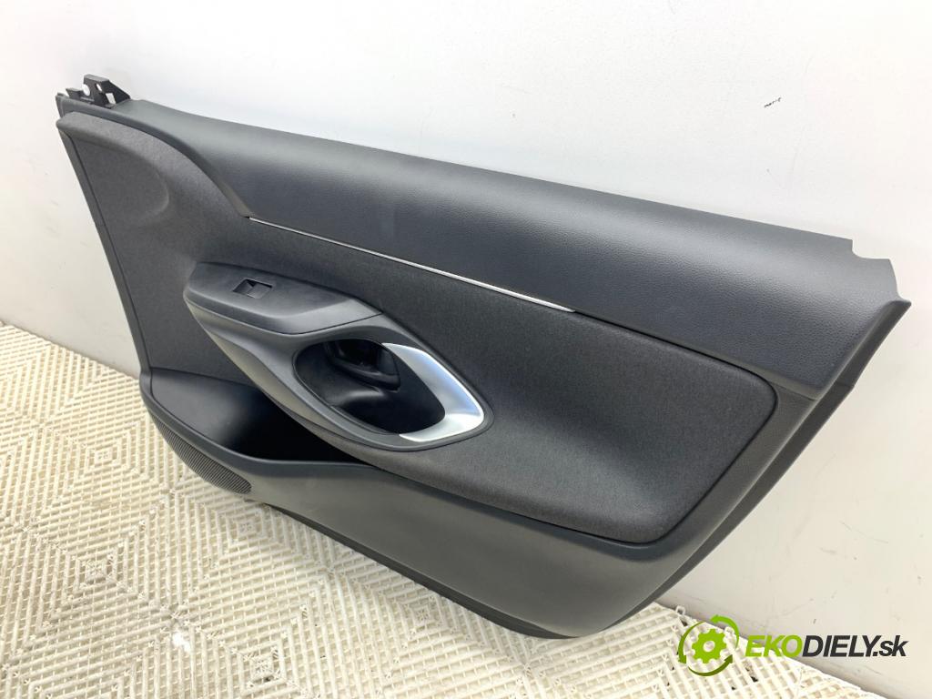 TOYOTA YARIS IV SUV 2022 68 kW 1.5 Hybrid (MXPJ10) 1490 čalúnenie Dvere pravy predný