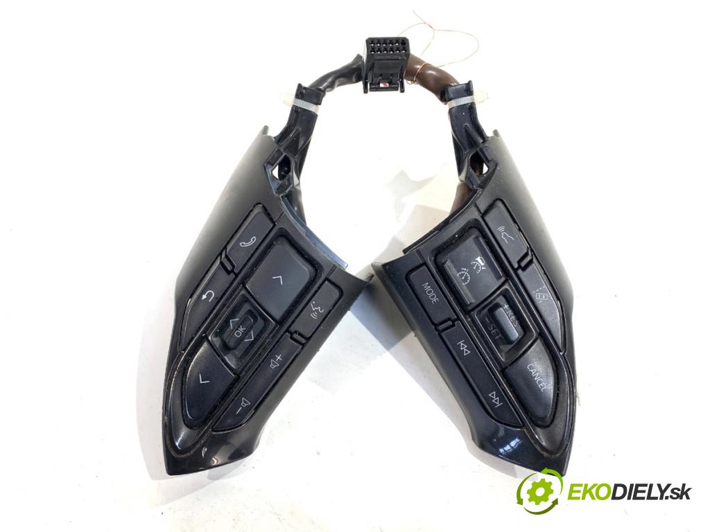 TOYOTA YARIS IV SUV 2022 68 kW 1.5 Hybrid (MXPJ10) 1490 SPÍNAČE: volantu 