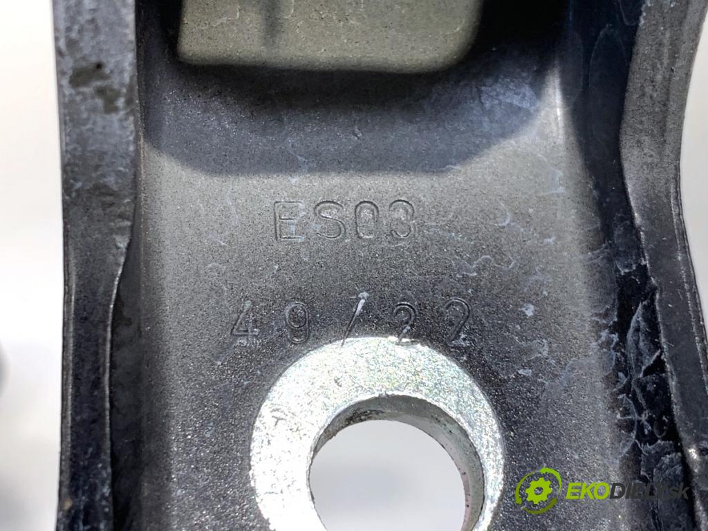 TOYOTA YARIS IV SUV 2022 68 kW 1.5 Hybrid (MXPJ10) 1490 závesky Dvere predný pravé